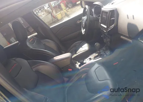 2019 Jeep Cherokee Trailhawk 4X4 из США, поврежденный, VIN 1C4PJMBX5KD121650